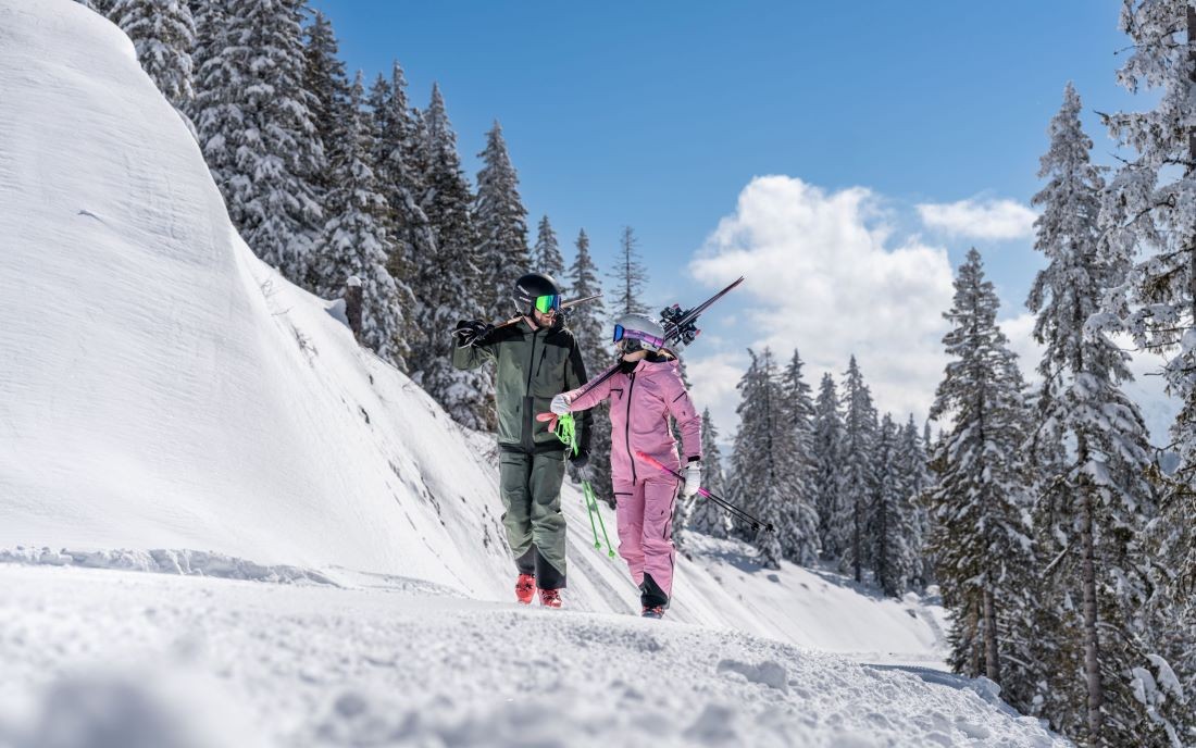 Skifahren und Snowboarden in St. Johann-Alpendorf © JOSalzburg